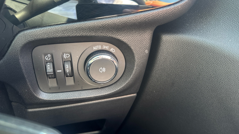 Vauxhall Corsa 1.2 SE Premium 5dr Petrol Hatchback